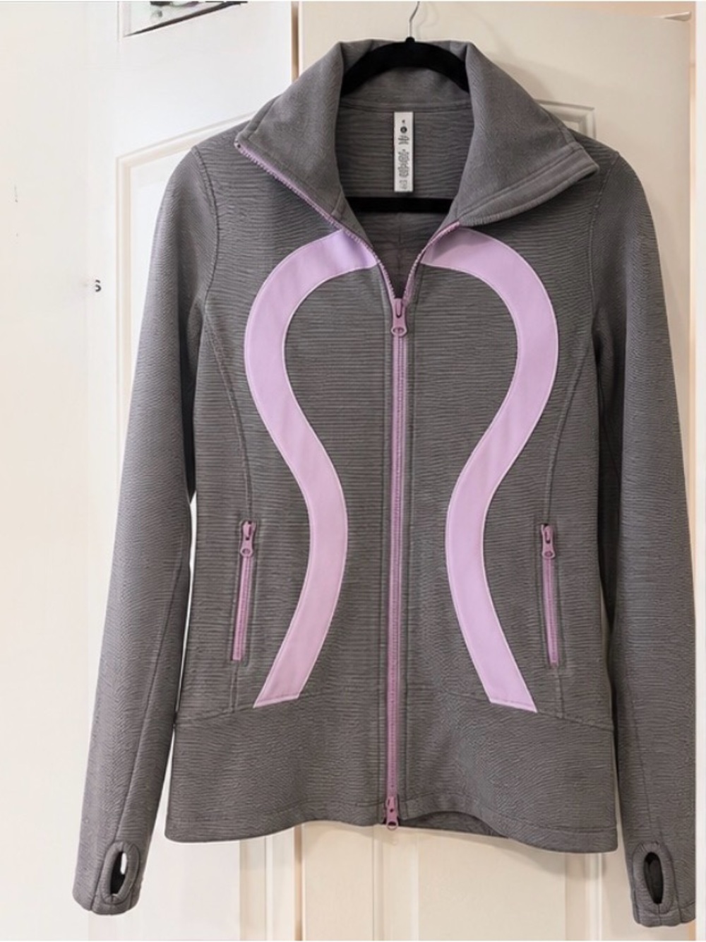 Lululemon In Stride Jacket (2011–2012) – Size 10 – Gray/Lilac